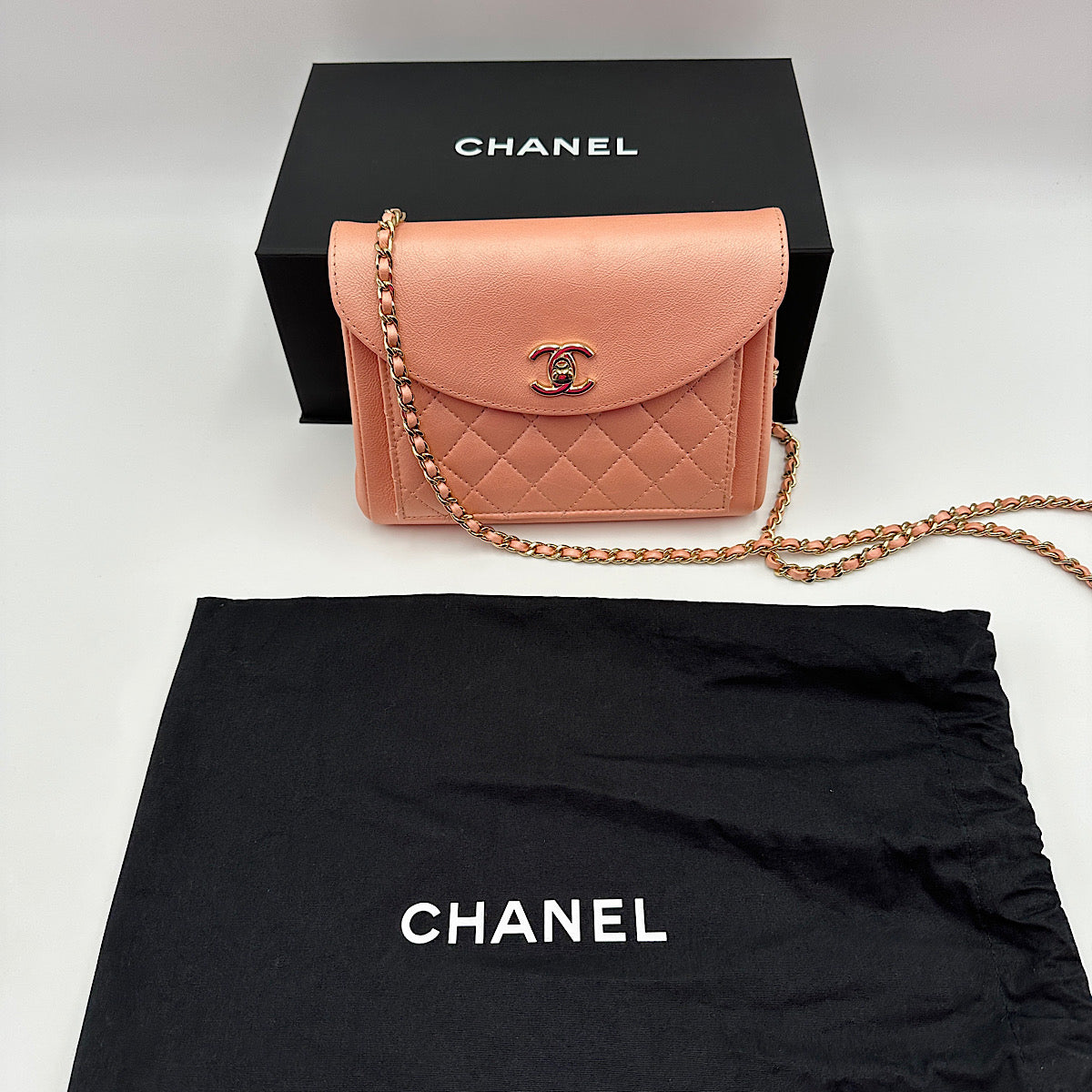 Mini sac à rabat chanel rose