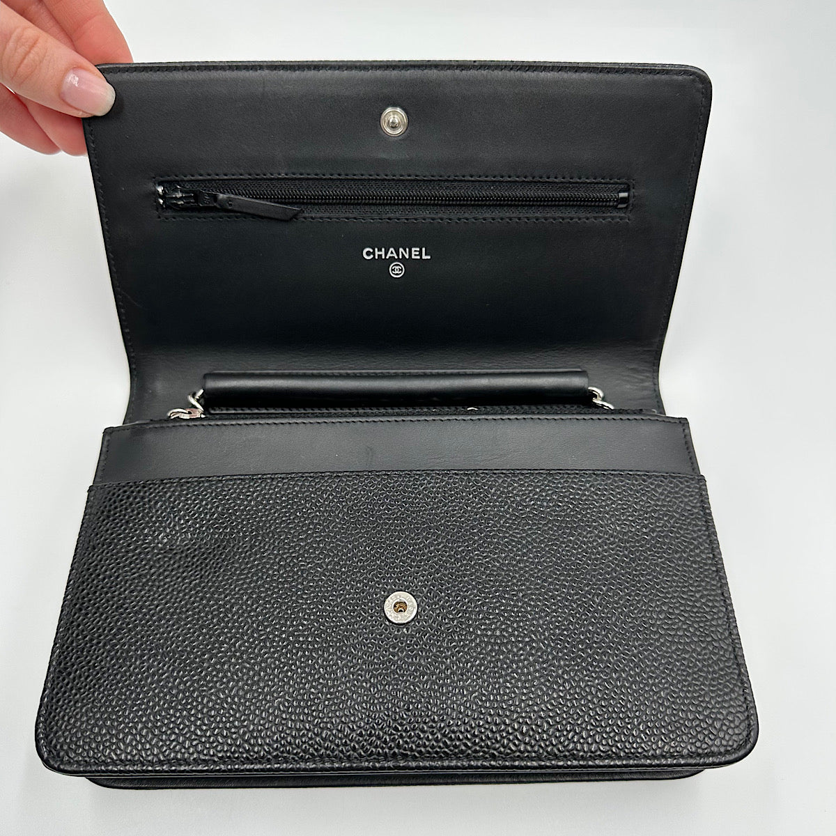 Wallet on chain caviar noir