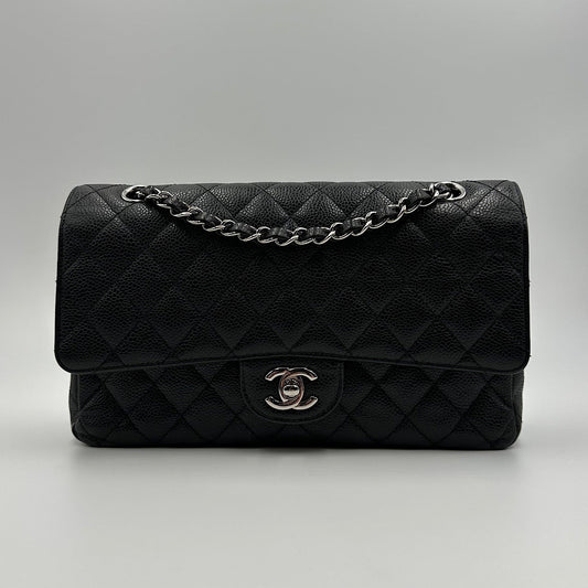 Timeless medium cuir caviar noir